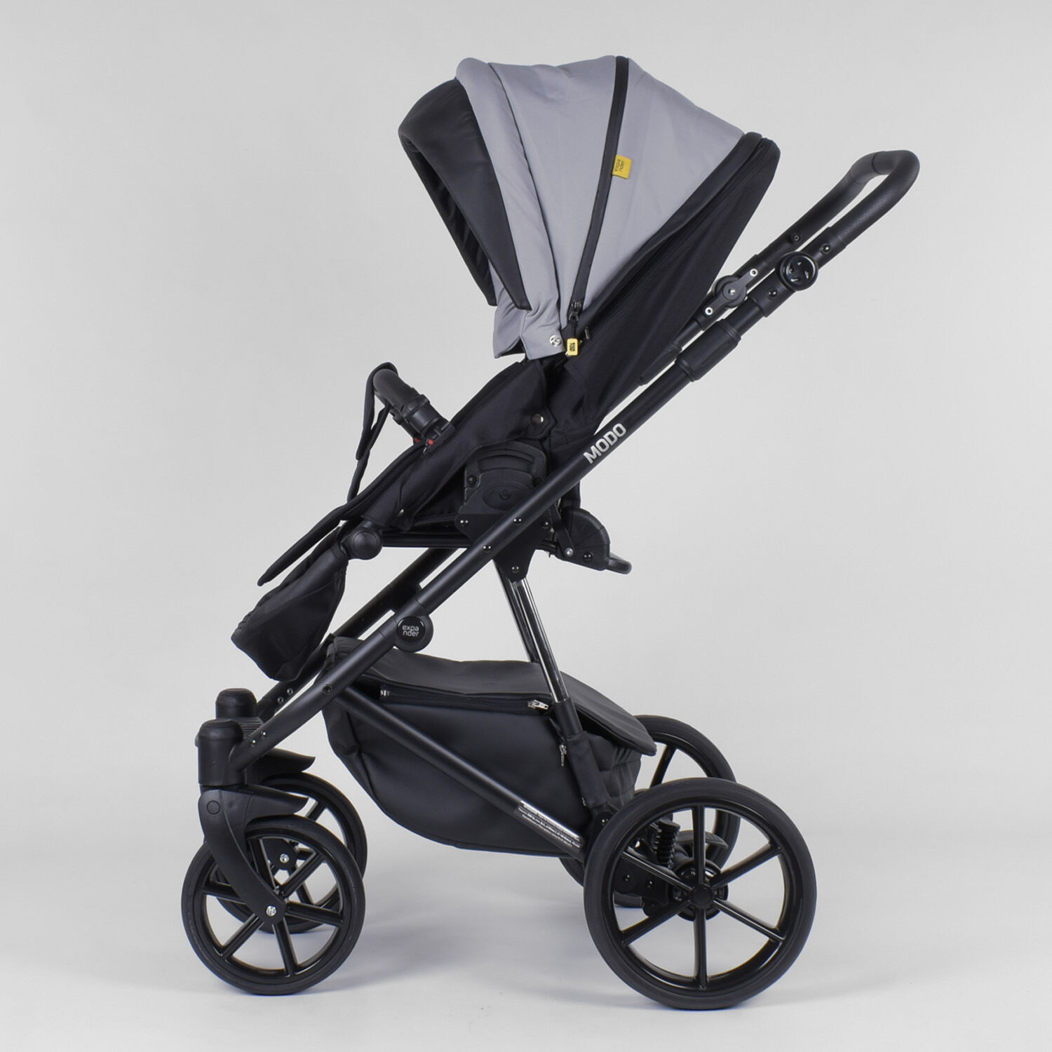 Детская_коляска_2_в_1_Expander_MODO_M-91019_(1)_цвет_GreyFox_водоотталкивающая_ткань.png