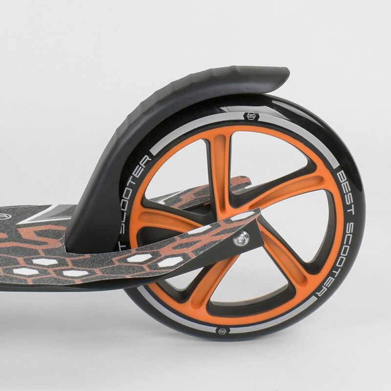 Самокат_34750_(2)_Best_Scooter_ЧЕРНЫЙ_зажим_руля_переднее_колесо_PU_-_22_см_заднее_колесо_PU_-_20_см