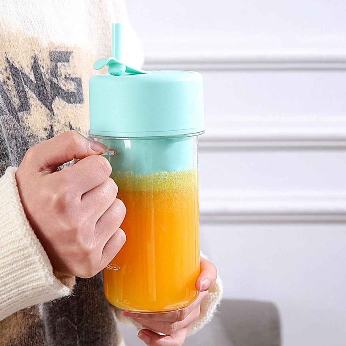Портативный блендер с трубочкой для смузи CRUSHER JUICER (Бирюзовый)