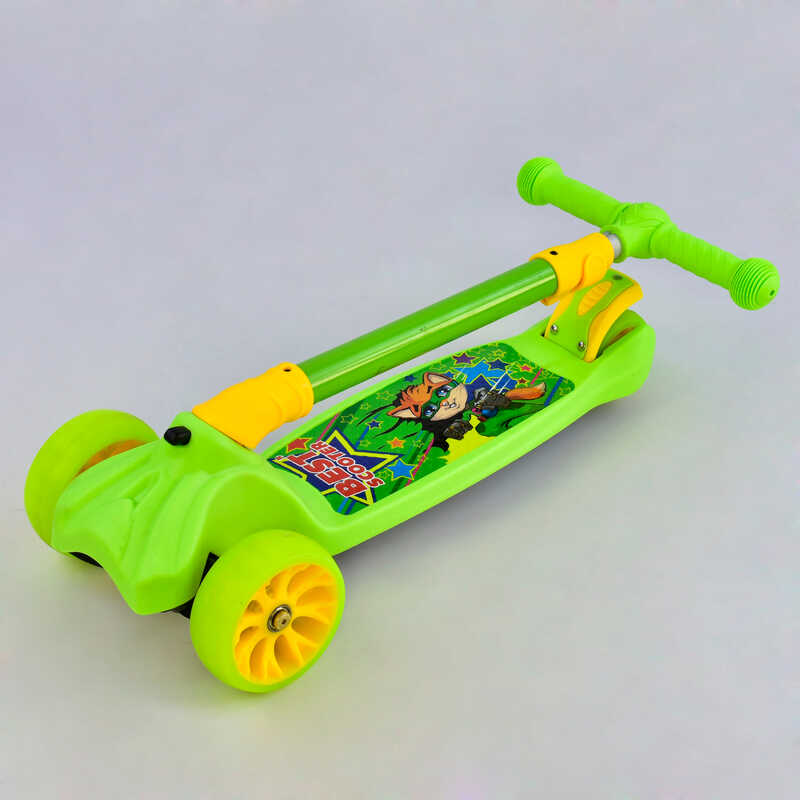 Самокат_трехколесный_F_-_11220_(1)_Best_Scooter_MAXI_САЛАТОВЫЙ_колёса_PU_со_светом_передние_d=12см_з