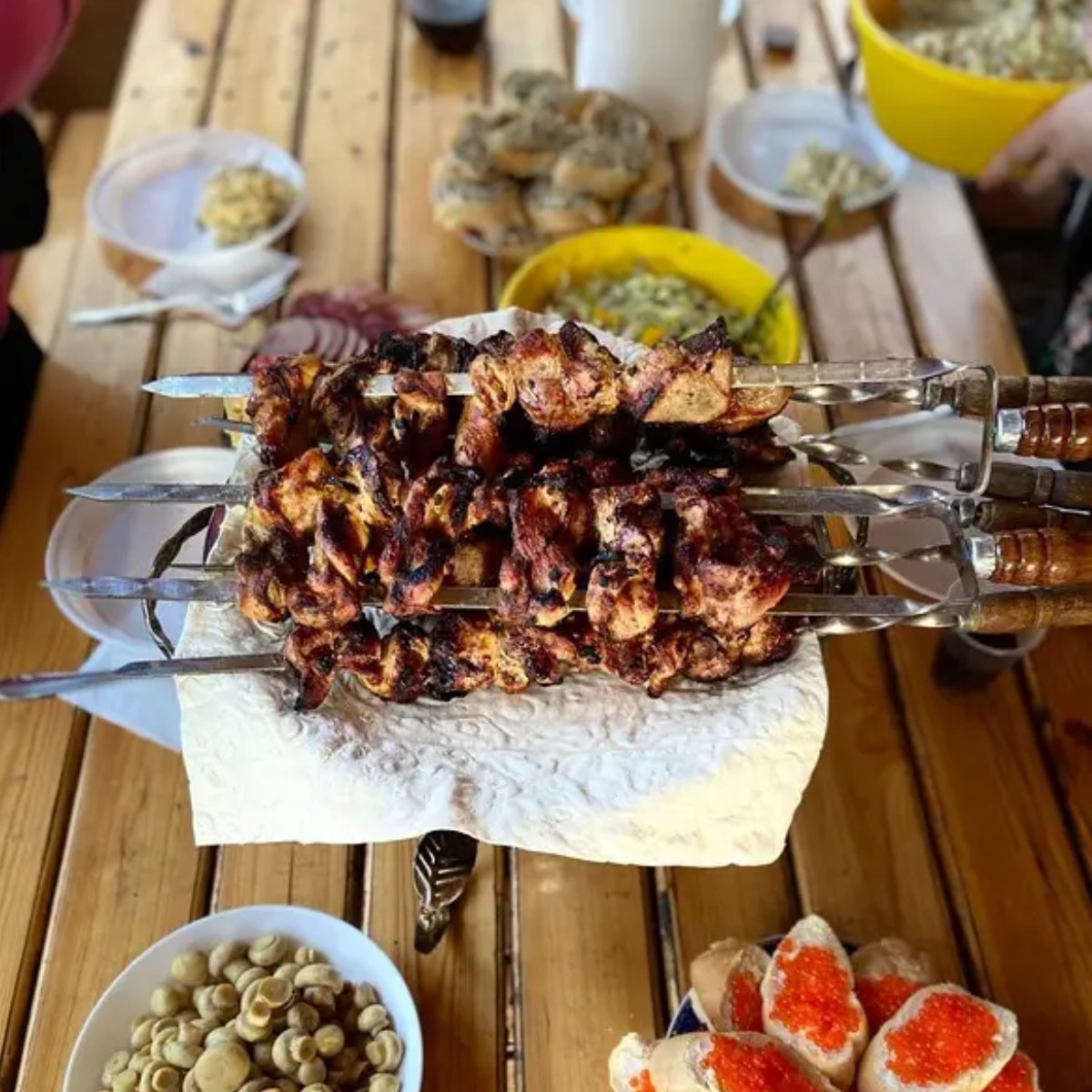 Шампур подвійний з дерев'яною ручкою KITUA BBQ 65 см (УК-Ш65Д)