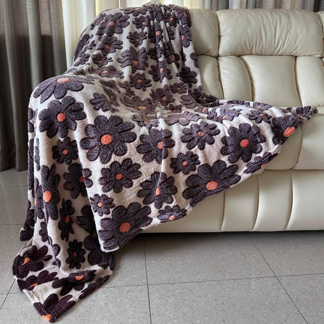 Плед двуспальный KOLOCO "Стрижка" 180 х 220 см (41652) Коричневые ромашки на бежевом