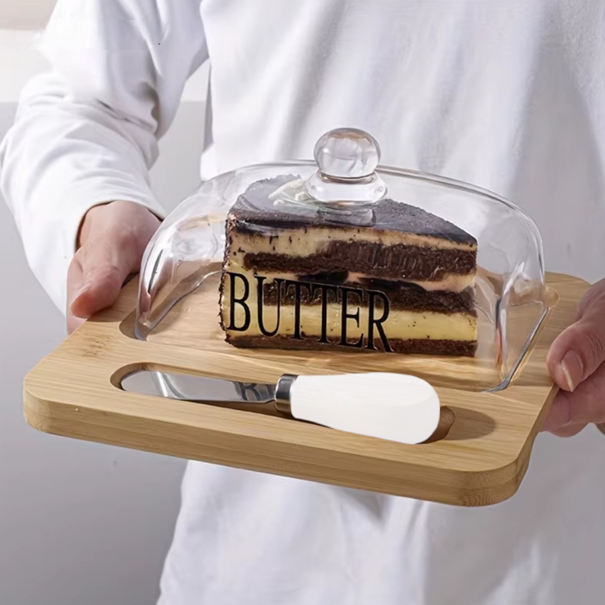 Масленка стеклянная BUTTER с бамбуковой подставкой и ножом для масла (R34370)