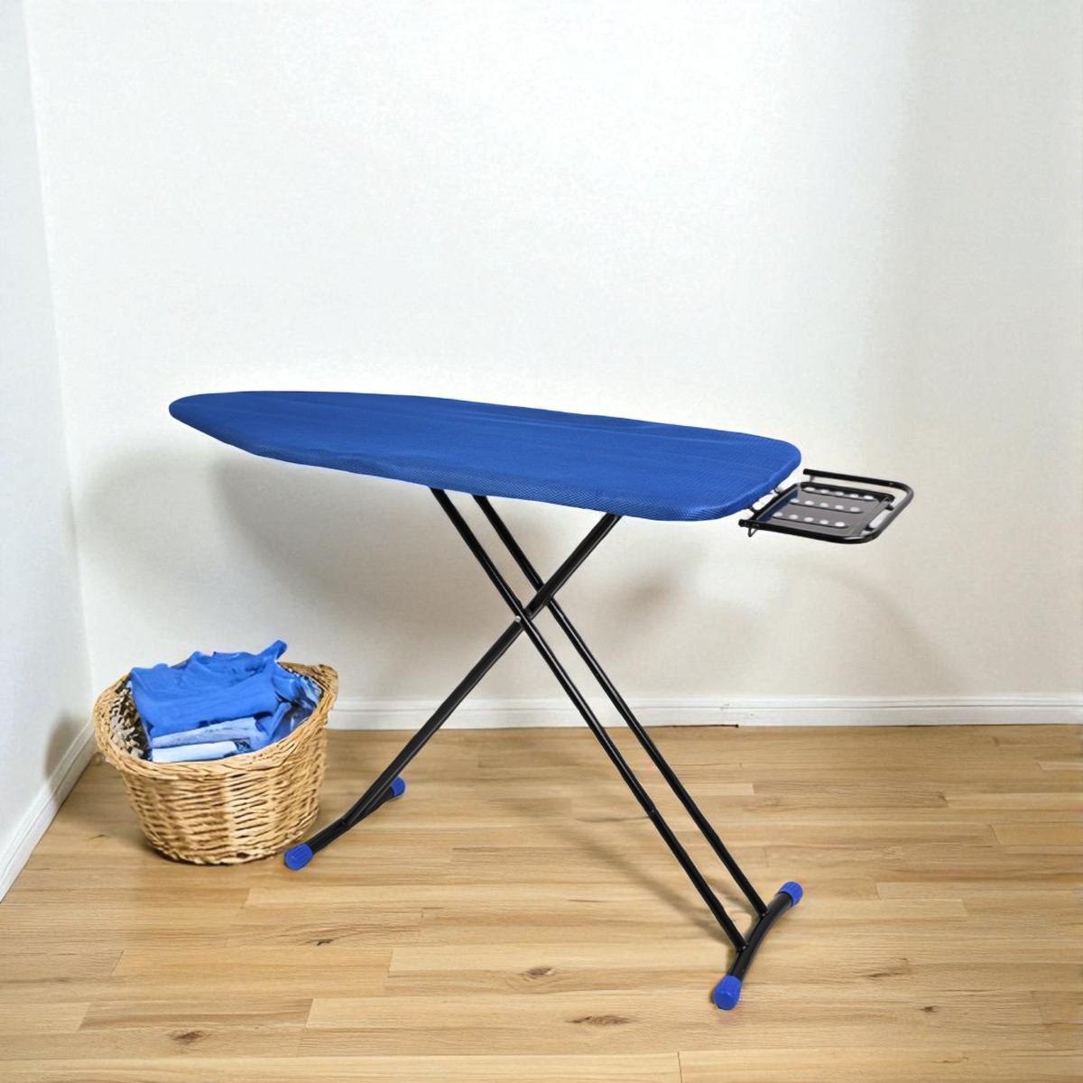 Гладильная доска Ironing Board 122 х 45 х 86 см (R35089)