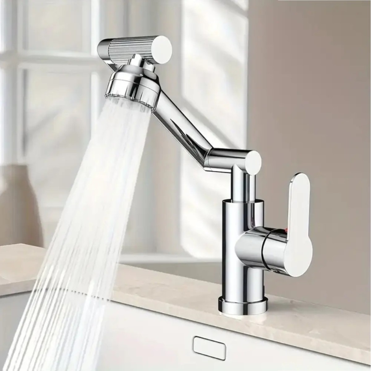 Смеситель трансформер вращающийся для ванной комнаты и кухни Swiveling Faucet