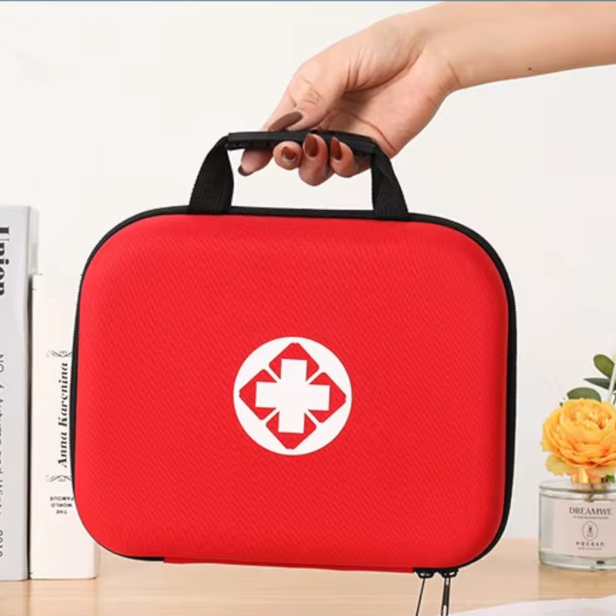 Аптечка органайзер домашняя для лекарств Medicine Bag дорожная сумка медицинская в дорогу (R37209)