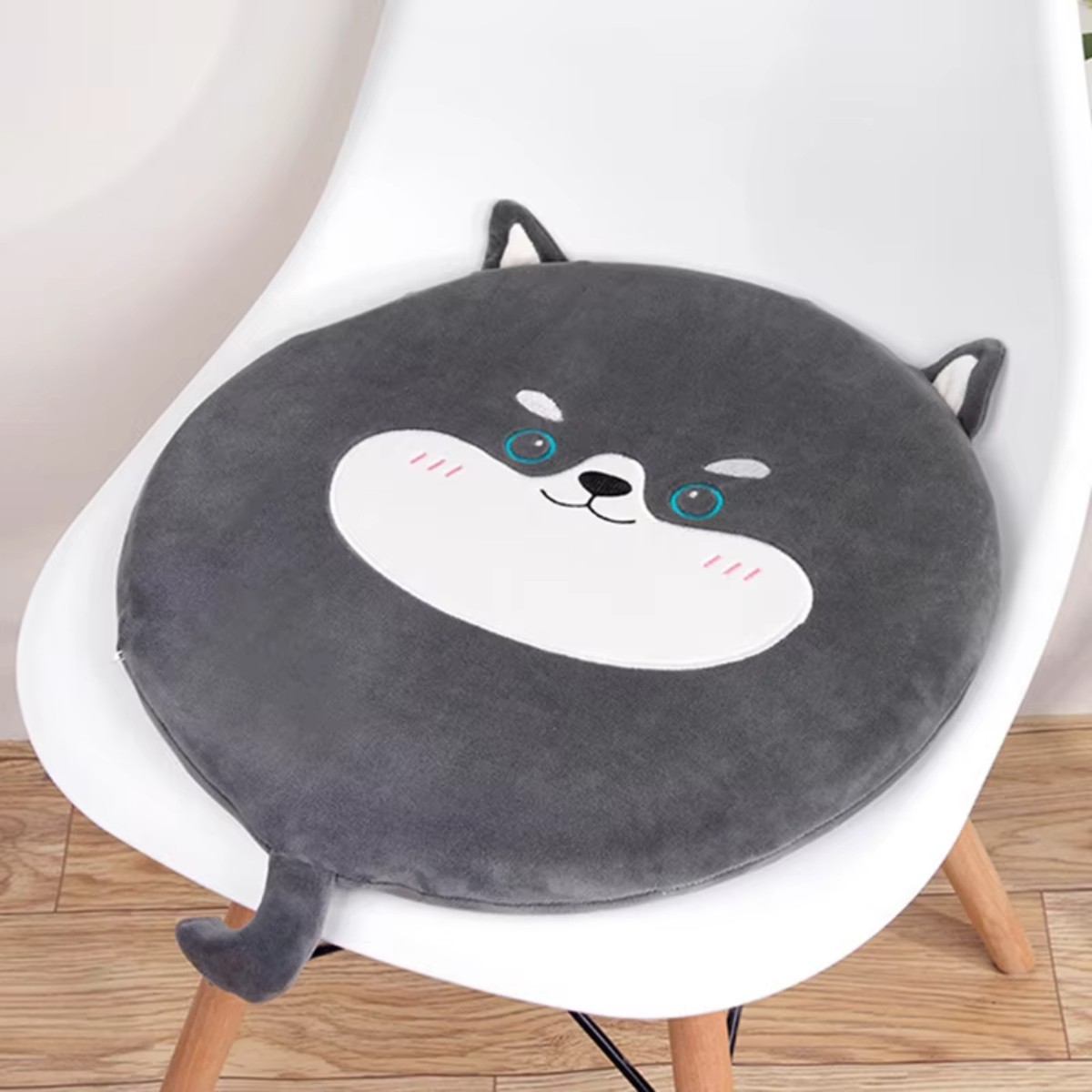 Подушка декоротивная на стул Cushion for a chair 